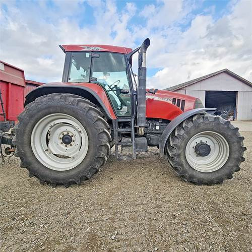 CASE IH CVX 150 - جرار: صورة 1 CASE IH CVX 150 - جرار: صورة 1