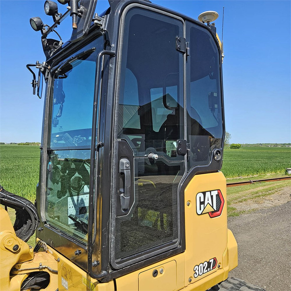 حفارة مُصَّغرة Caterpillar 302.7 CR: صورة 10