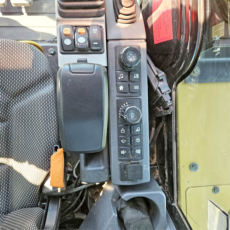 حفارة مُصَّغرة Caterpillar 302.7 CR: صورة 16
