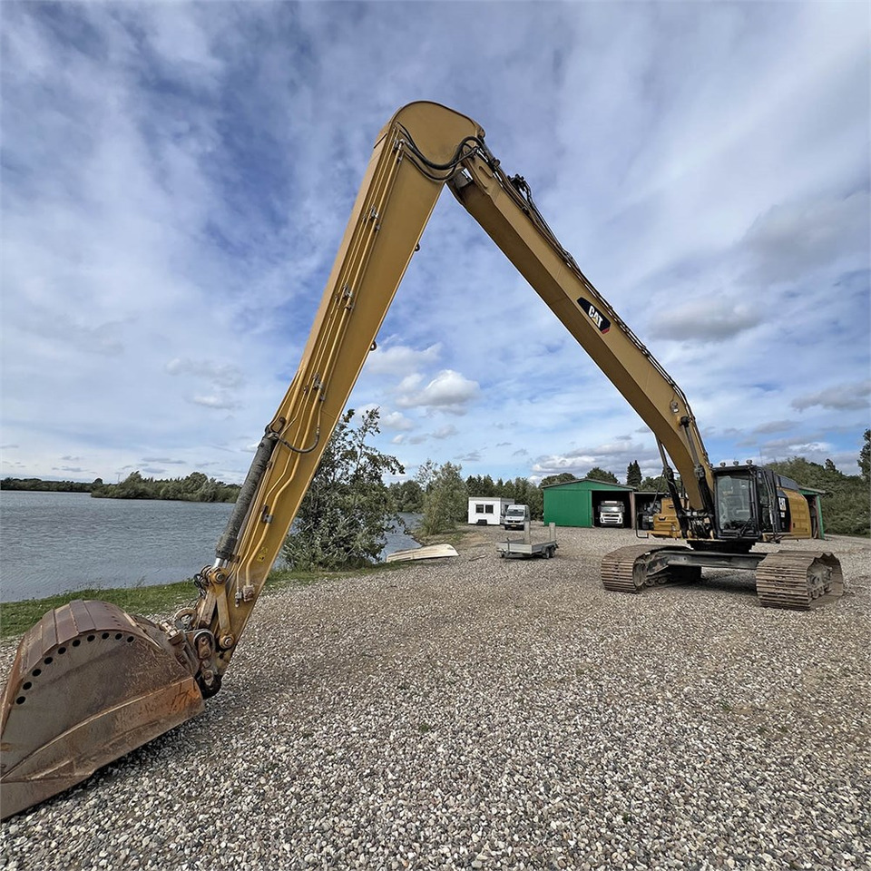 حفار زحاف Caterpillar 352 F LRE: صورة 16