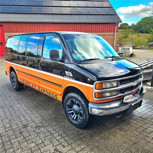 Chevrolet Express Van 2500 - ميكروباص: صورة 1 Chevrolet Express Van 2500 - ميكروباص: صورة 1