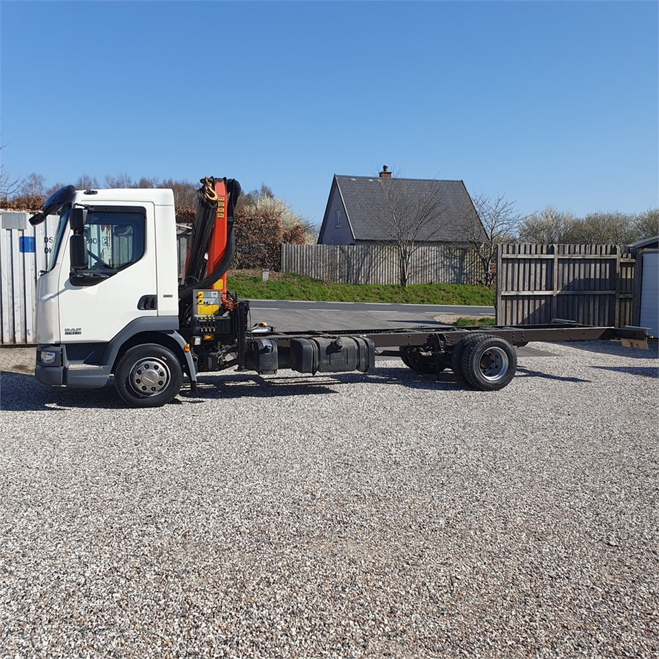 DAF 45.180 - شاحنة هيكل كابينة, شاحنة كرين: صورة 4 DAF 45.180 - شاحنة هيكل كابينة, شاحنة كرين: صورة 4