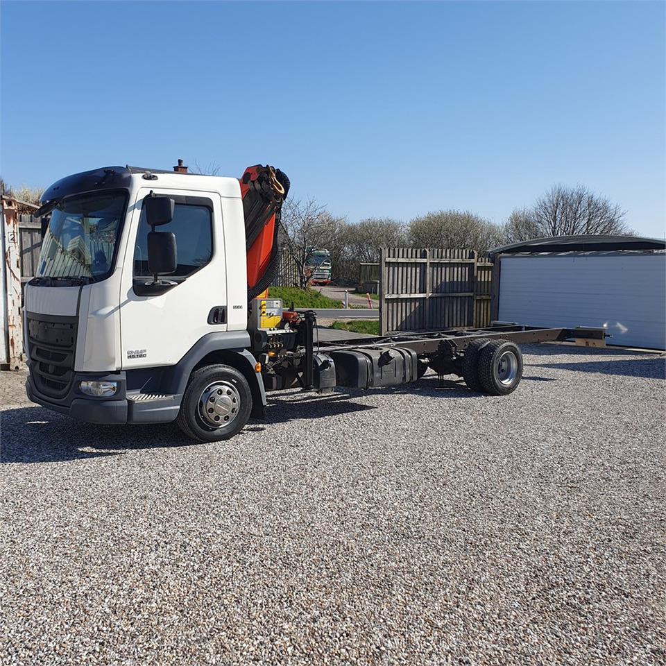 DAF 45.180 - شاحنة هيكل كابينة, شاحنة كرين: صورة 2 DAF 45.180 - شاحنة هيكل كابينة, شاحنة كرين: صورة 2