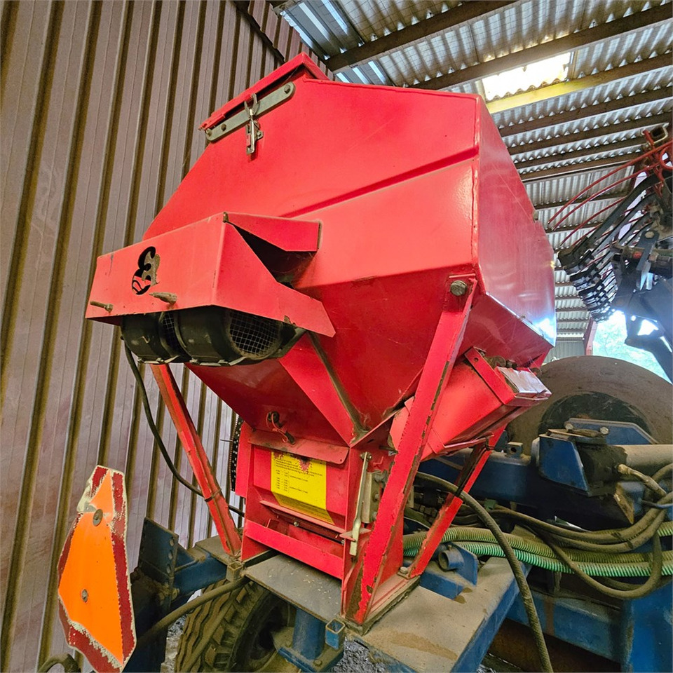 Dalbo MAXIROLL 630 Greenline - آلة البذار متعددة الوظائف: صورة 5 Dalbo MAXIROLL 630 Greenline - آلة البذار متعددة الوظائف: صورة 5