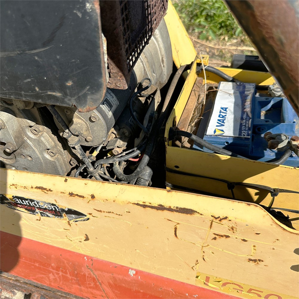 لوحة اهتزازية Dynapac LG500: صورة 16 لوحة اهتزازية Dynapac LG500: صورة 16