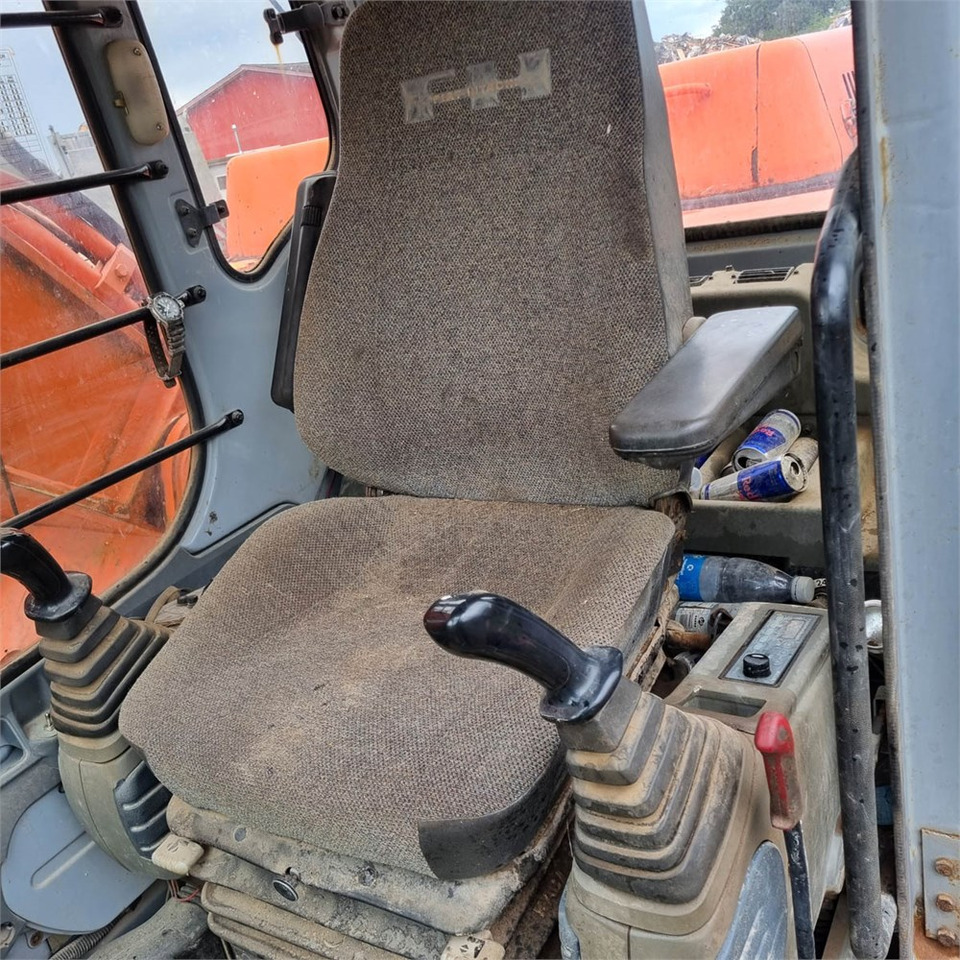 حفار زحاف Fiat-Hitachi EX285 LC: صورة 15