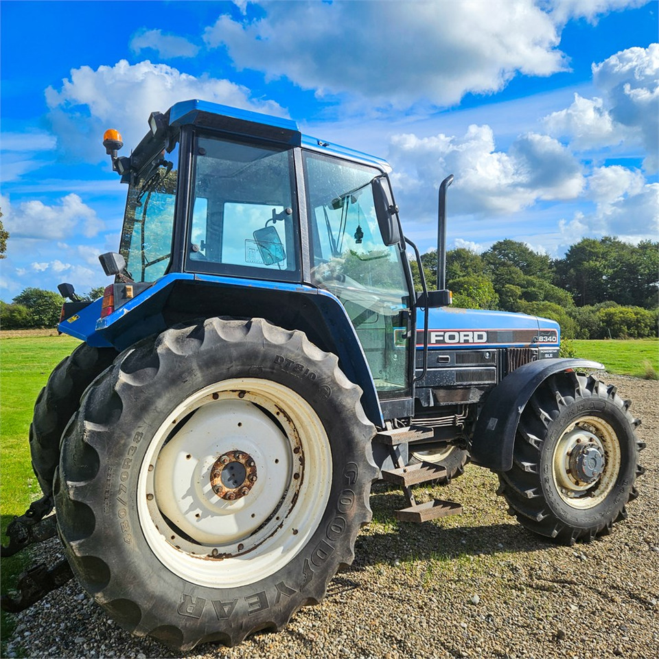 Ford 8340 Powerstar SLE - جرار: صورة 3 Ford 8340 Powerstar SLE - جرار: صورة 3