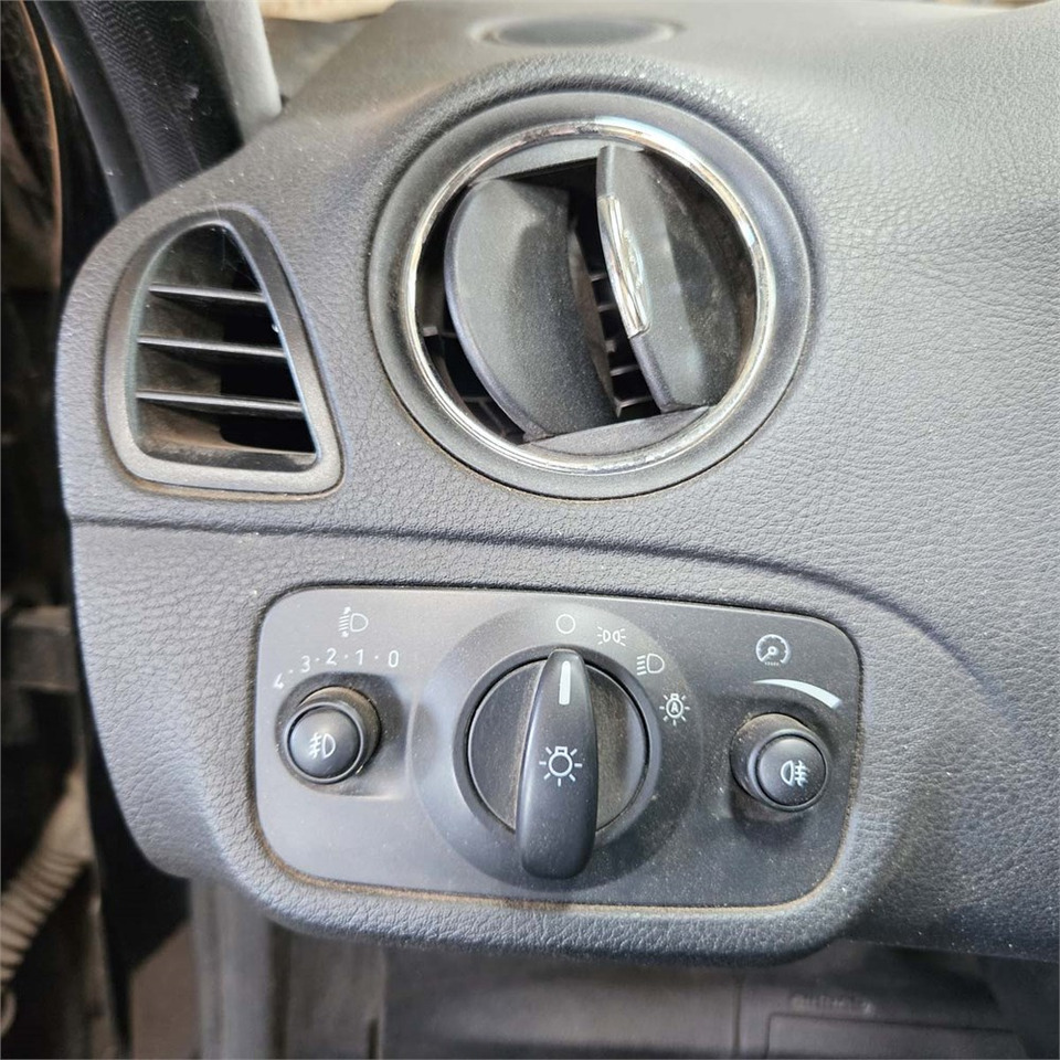 سيارة دفع رباعي Ford S-Max: صورة 14