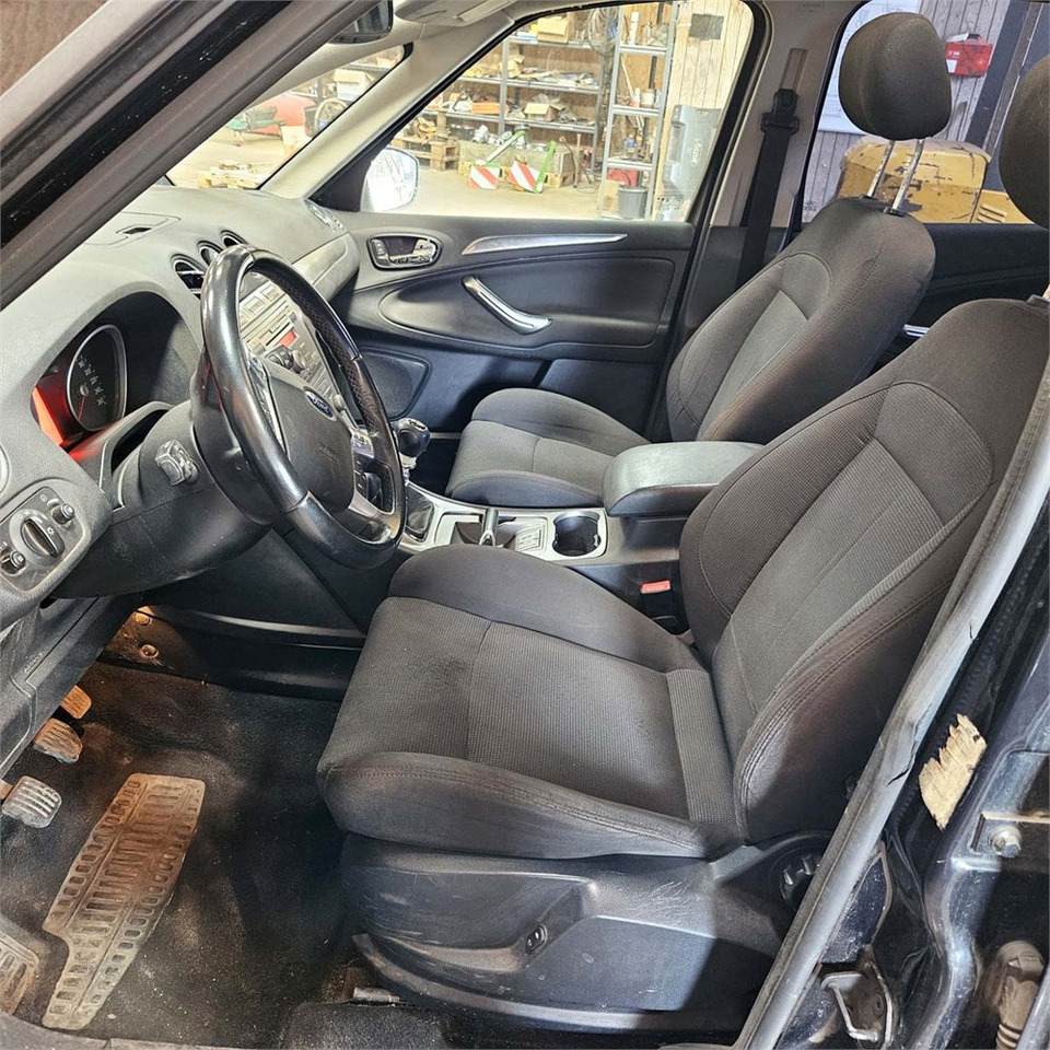 سيارة دفع رباعي Ford S-Max: صورة 6