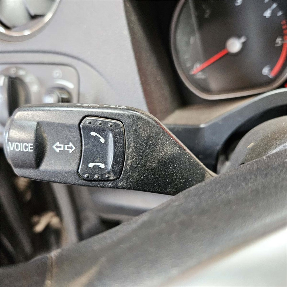سيارة دفع رباعي Ford S-Max: صورة 13