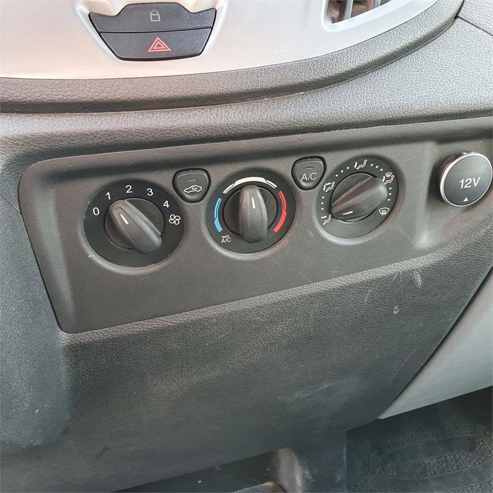 فان Ford Transit 350 L2h2 - 2.2.TDCI: صورة 20 فان Ford Transit 350 L2h2 - 2.2.TDCI: صورة 20