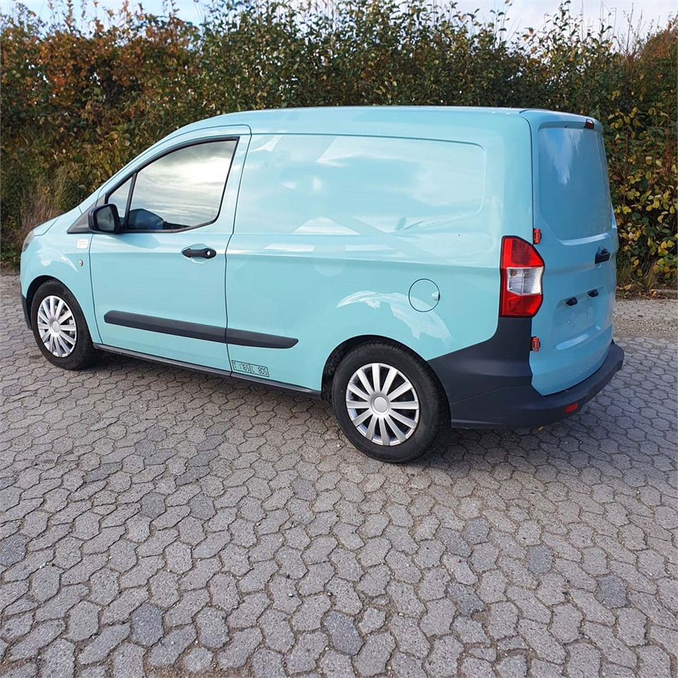 Ford Transit Courier 1,0 Ecoboost - فان المدمجة: صورة 4 Ford Transit Courier 1,0 Ecoboost - فان المدمجة: صورة 4