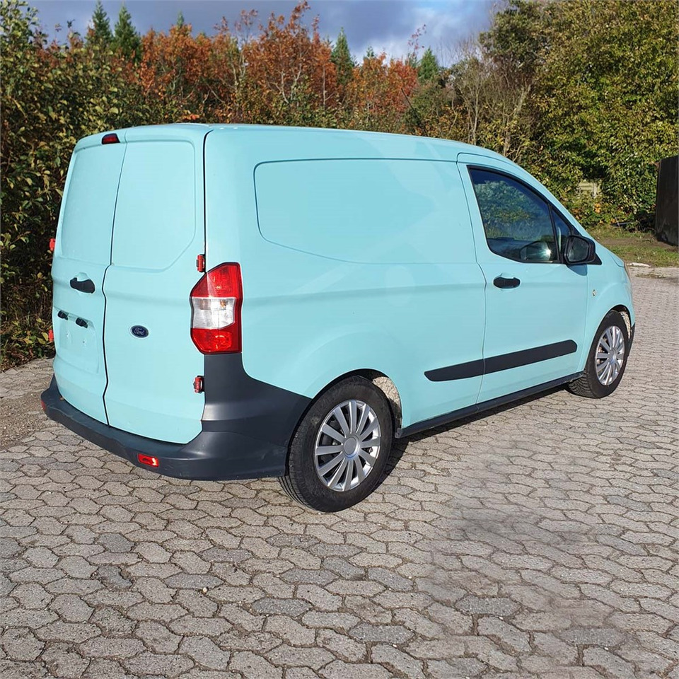 فان المدمجة Ford Transit Courier 1,0 Ecoboost: صورة 10