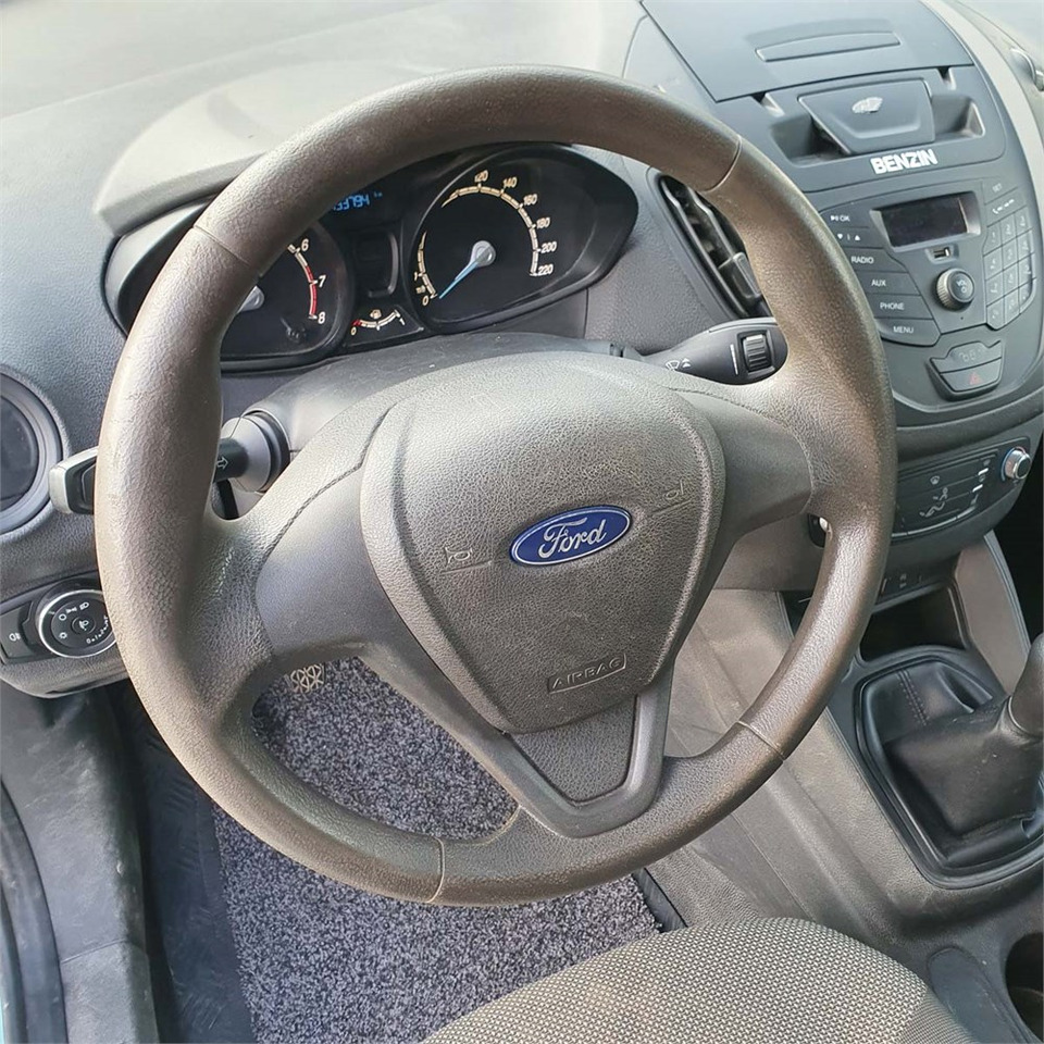 فان المدمجة Ford Transit Courier 1,0 Ecoboost: صورة 14