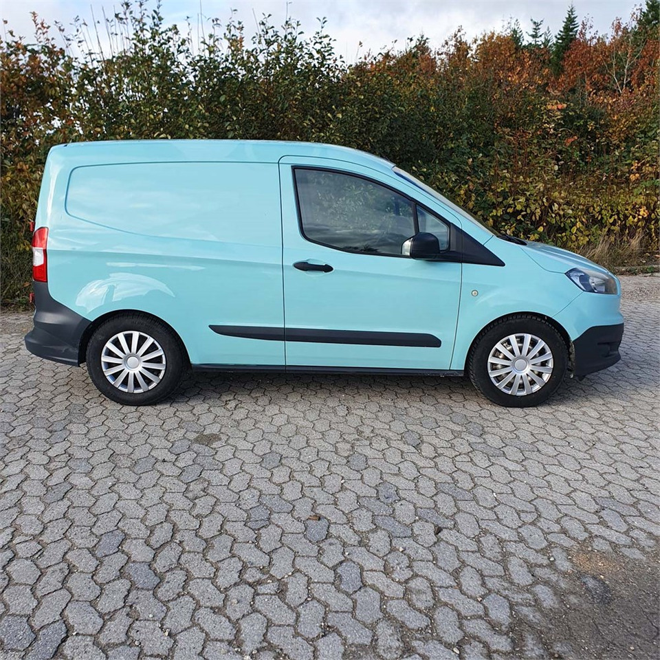 فان المدمجة Ford Transit Courier 1,0 Ecoboost: صورة 7