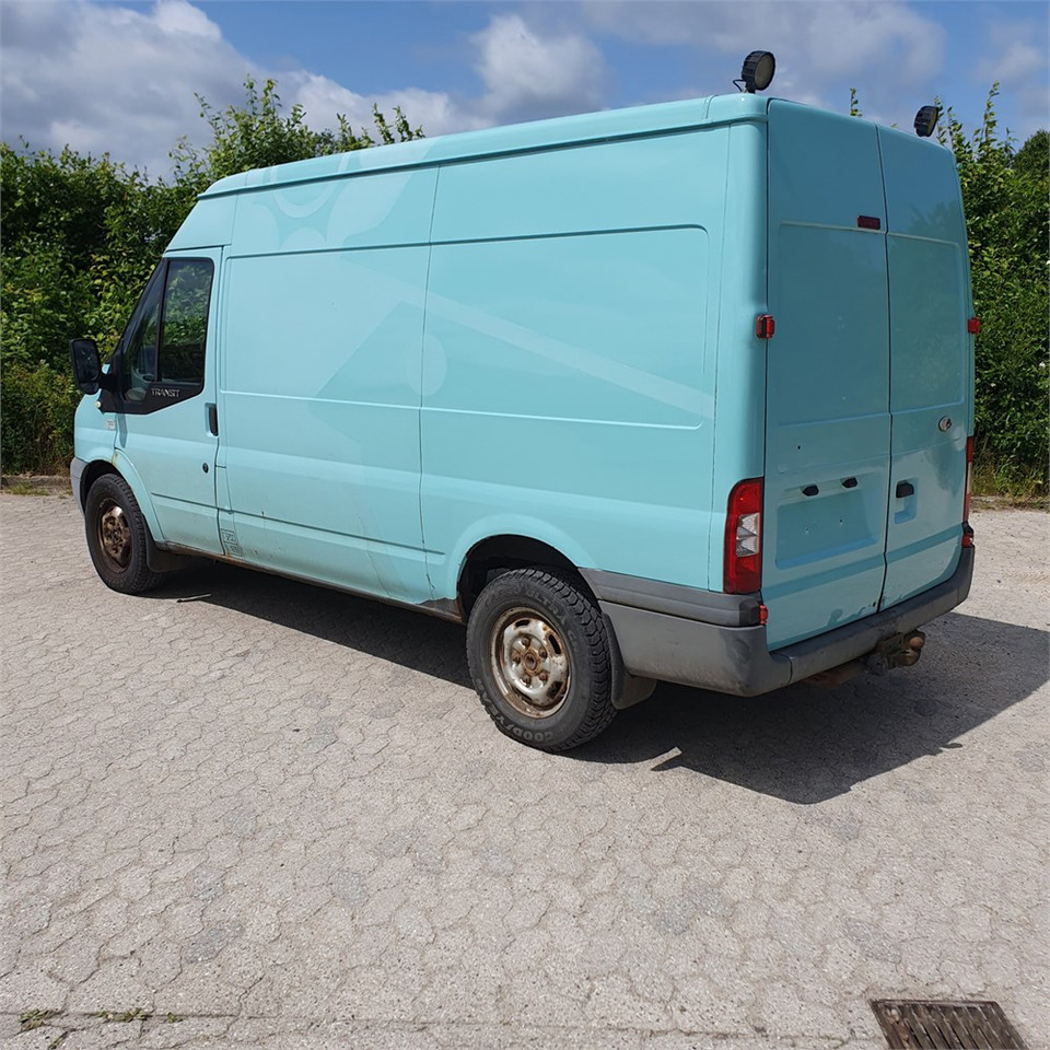 Ford Transit Van 2,4 Tdci 350m Rwd - فان: صورة 2 Ford Transit Van 2,4 Tdci 350m Rwd - فان: صورة 2