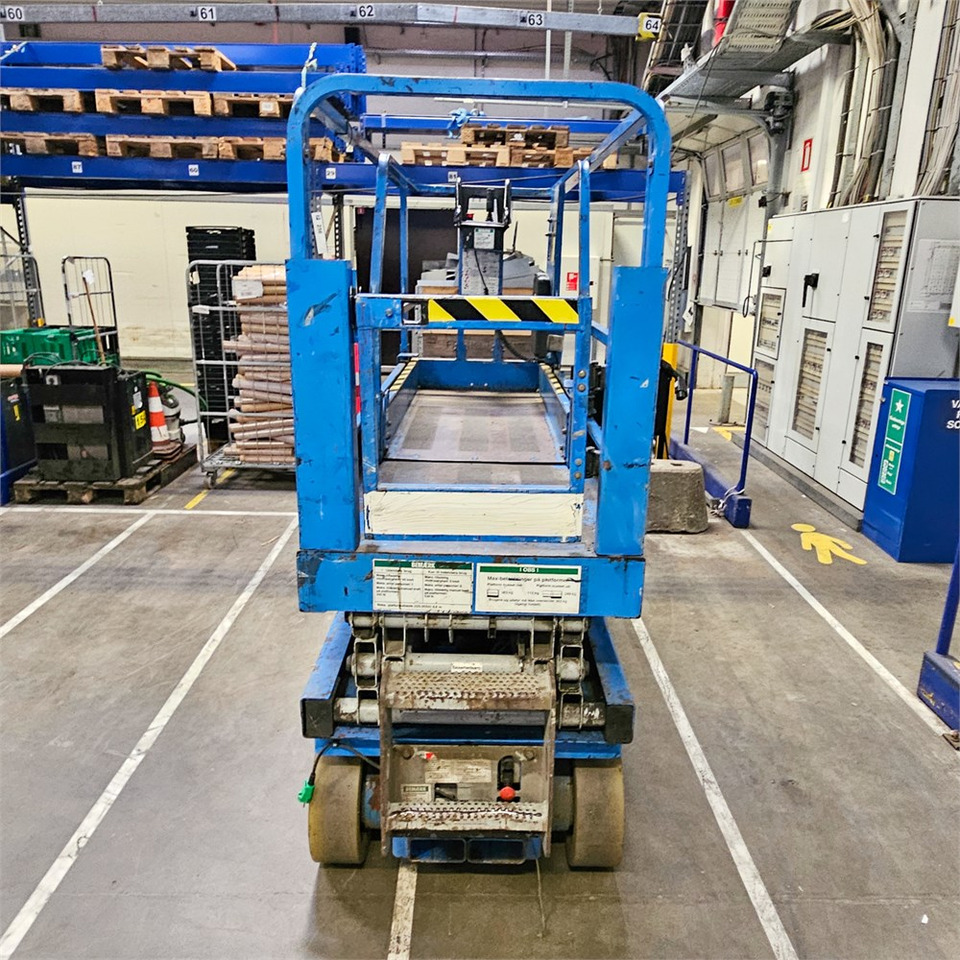 Genie GS2032 - رافعة هيدروليكية مقصية: صورة 3 Genie GS2032 - رافعة هيدروليكية مقصية: صورة 3