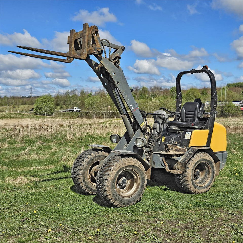 Giant V452T X-TRA HD - شيول صغير: صورة 4 Giant V452T X-TRA HD - شيول صغير: صورة 4