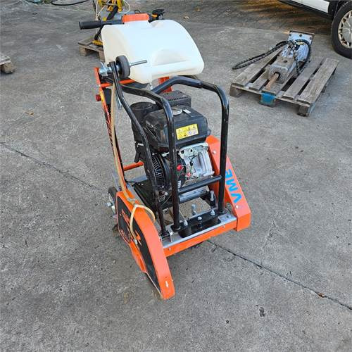 Gölz FS170 - آلة أسفلت: صورة 4 Gölz FS170 - آلة أسفلت: صورة 4