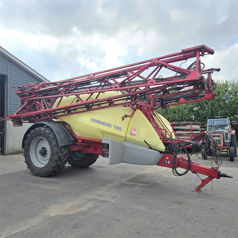 Hardi CM 11 - آلة: صورة 4 Hardi CM 11 - آلة: صورة 4