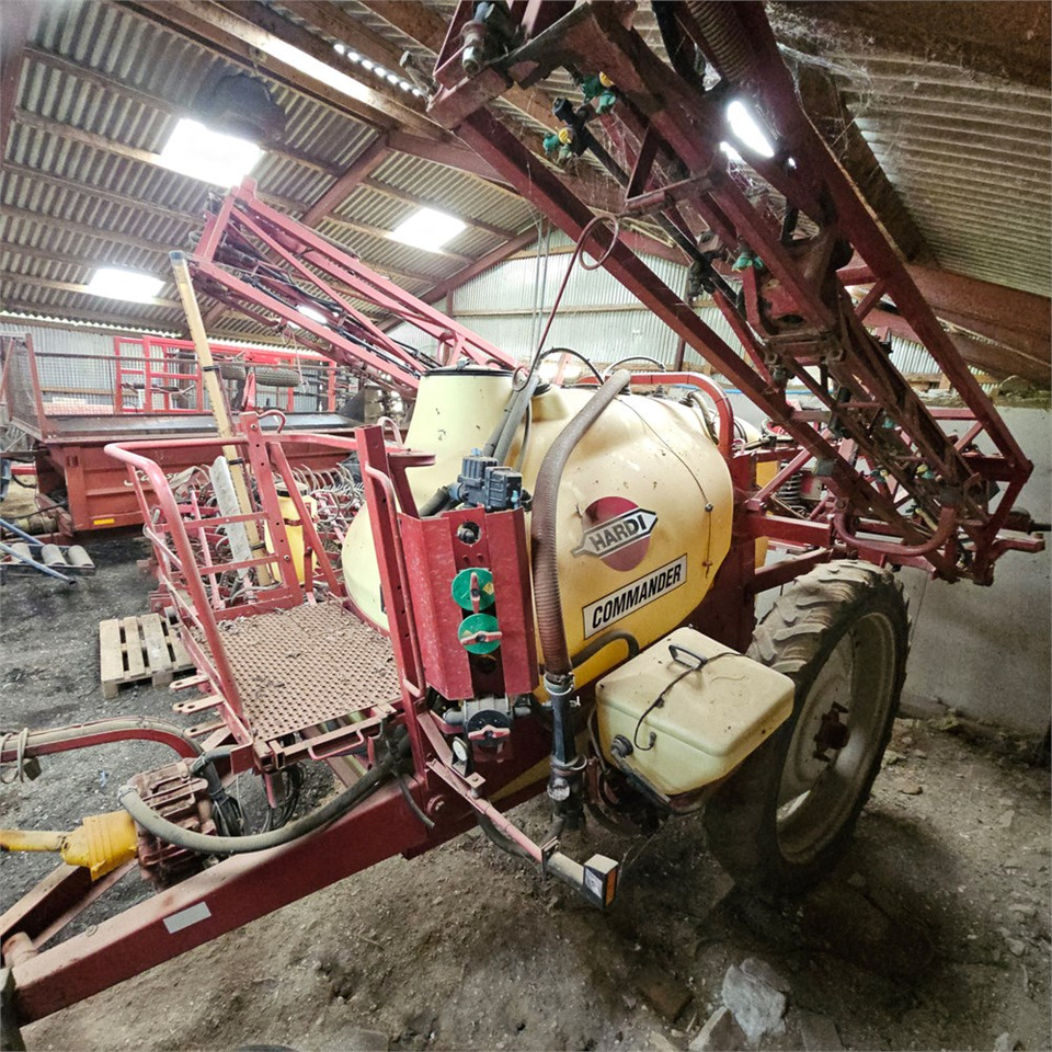 Hardi CM2 Commander 2.800 l - آلة: صورة 3 Hardi CM2 Commander 2.800 l - آلة: صورة 3