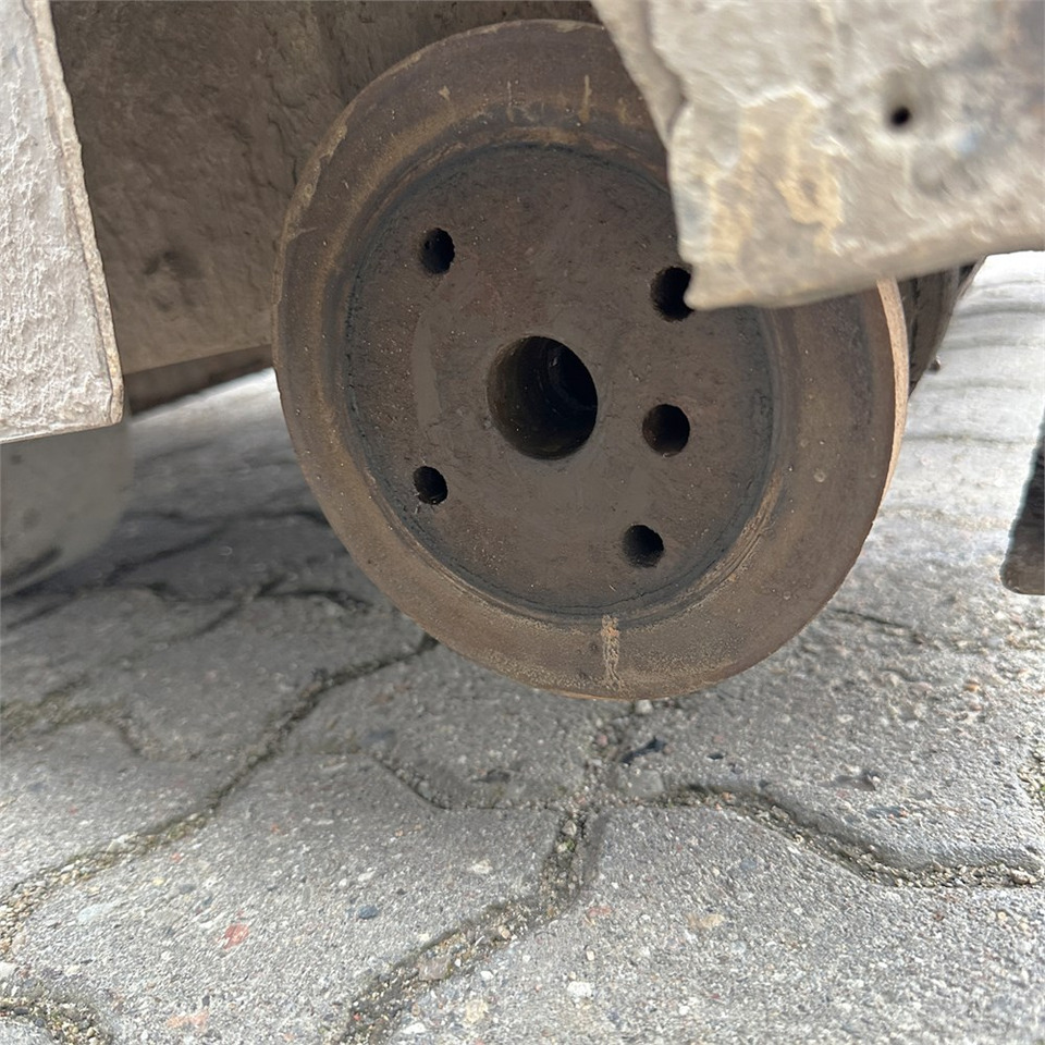 معدات الخرسانة Husqvarna FS7000 D: صورة 22