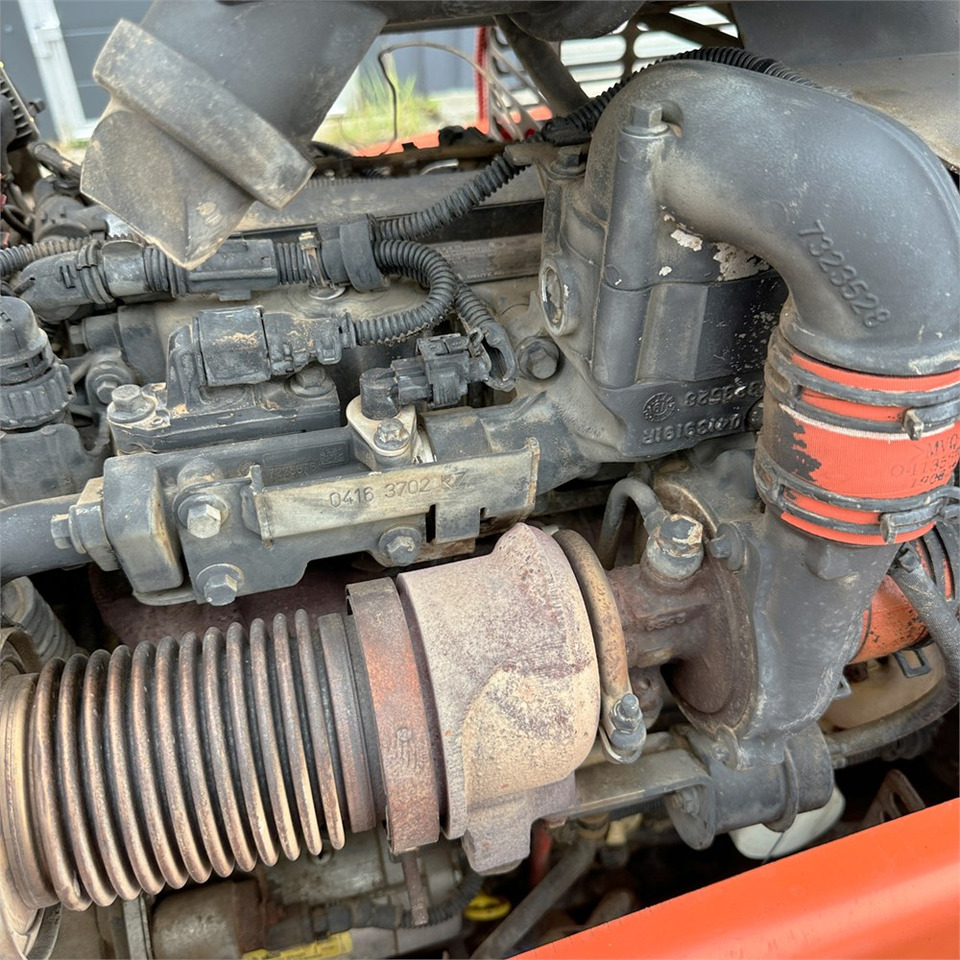 معدات الخرسانة Husqvarna FS7000 D: صورة 16