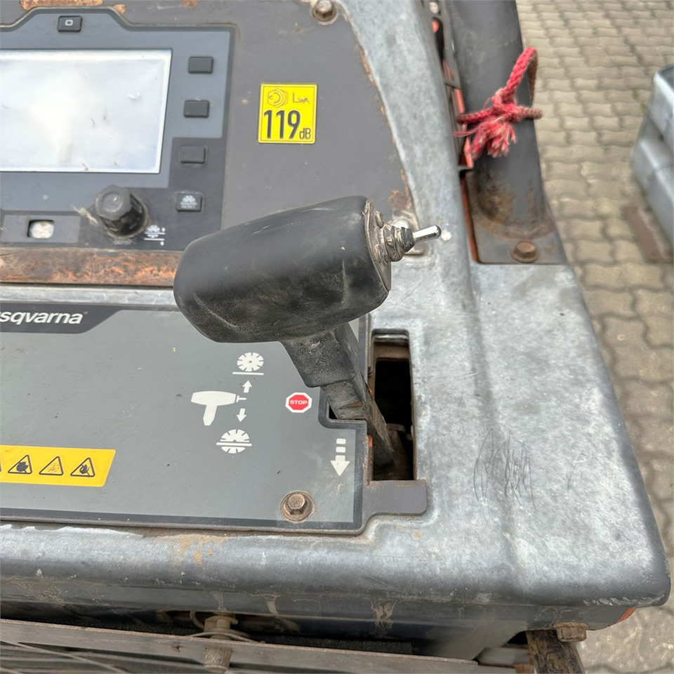 معدات الخرسانة Husqvarna FS7000 D: صورة 12