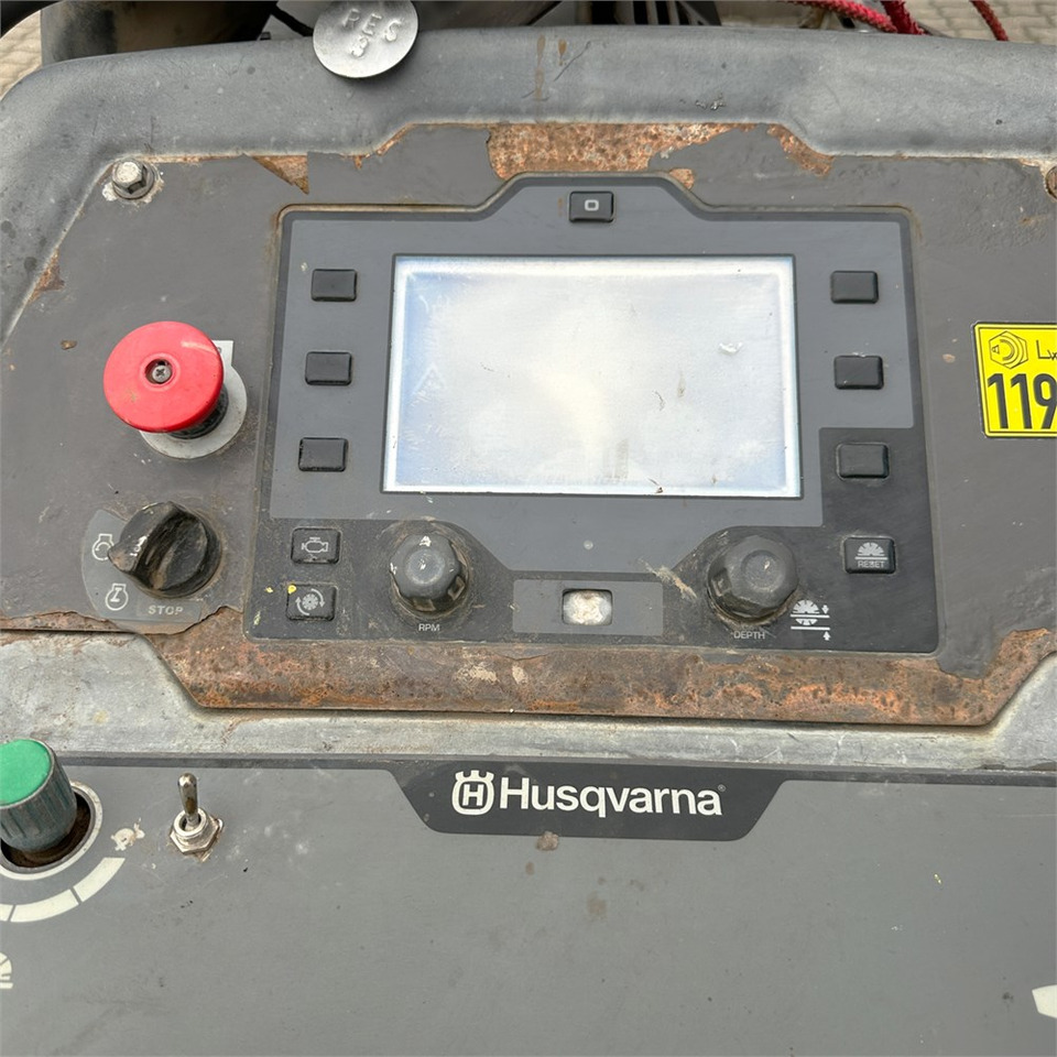 معدات الخرسانة Husqvarna FS7000 D: صورة 10