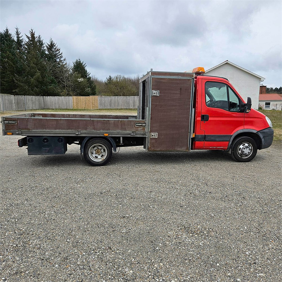 شاحنات مسطحة Iveco Stralis C35: صورة 6