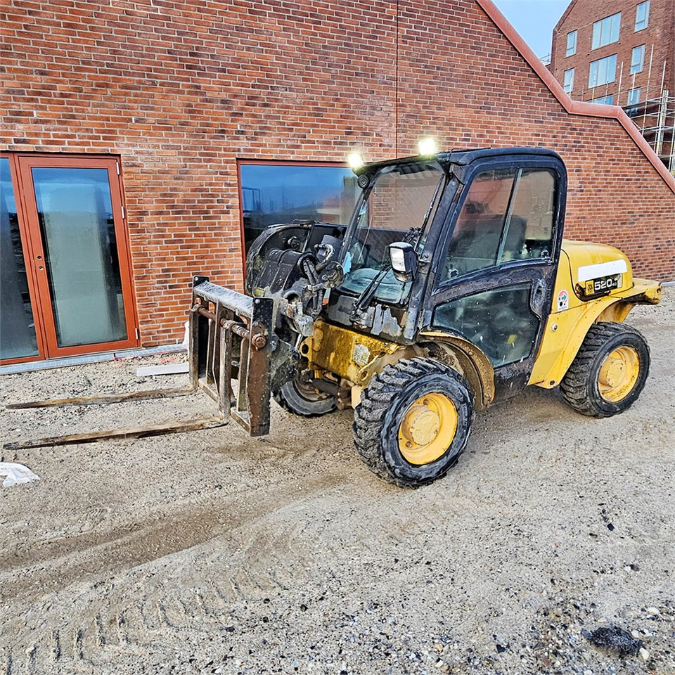 JCB 520-40 - رافعة تلسكوبية: صورة 1 JCB 520-40 - رافعة تلسكوبية: صورة 1
