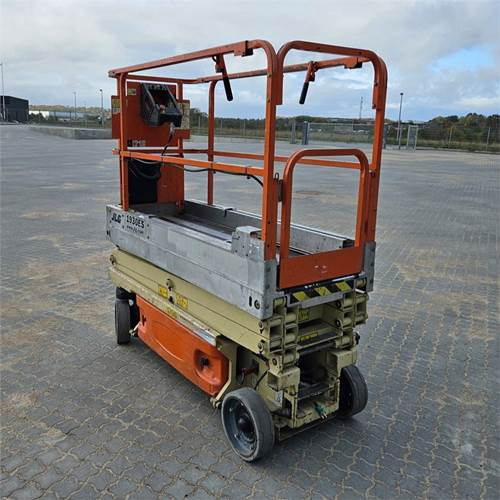 JLG 1930 ES - رافعة هيدروليكية مقصية: صورة 5 JLG 1930 ES - رافعة هيدروليكية مقصية: صورة 5