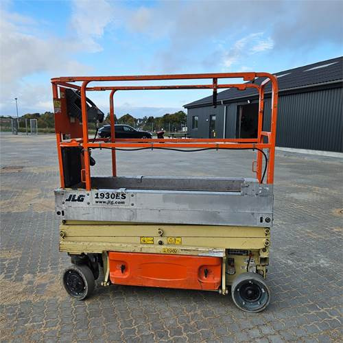 JLG 1930 ES - رافعة هيدروليكية مقصية: صورة 3 JLG 1930 ES - رافعة هيدروليكية مقصية: صورة 3