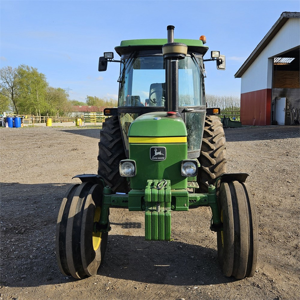 John Deere 2040 - جرار: صورة 2 John Deere 2040 - جرار: صورة 2