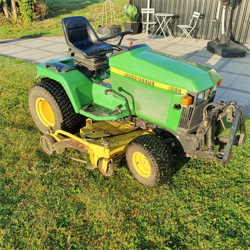 John Deere 455 - جزازة أعشاب الحدائق: صورة 1 John Deere 455 - جزازة أعشاب الحدائق: صورة 1
