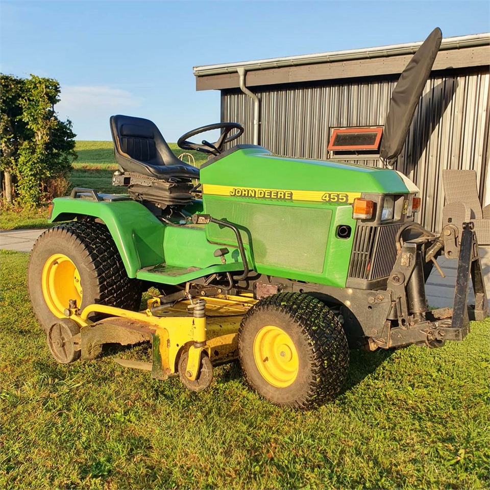 John Deere 455 - جزازة أعشاب الحدائق: صورة 2 John Deere 455 - جزازة أعشاب الحدائق: صورة 2