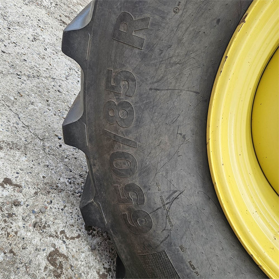 جرار John Deere 6210 R: صورة 37