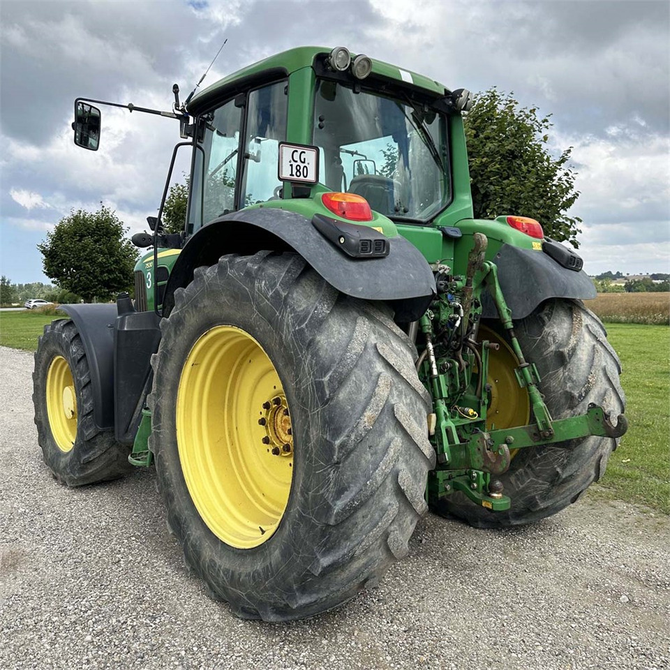جرار John Deere 7530: صورة 6