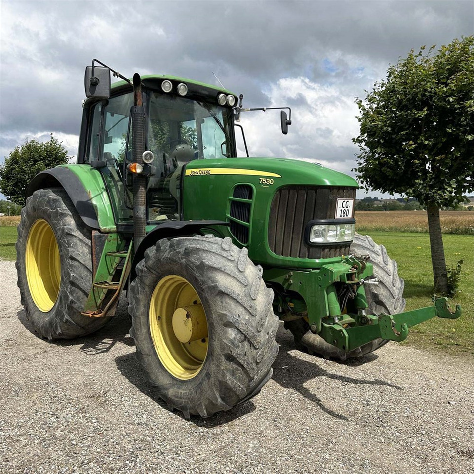 جرار John Deere 7530: صورة 8