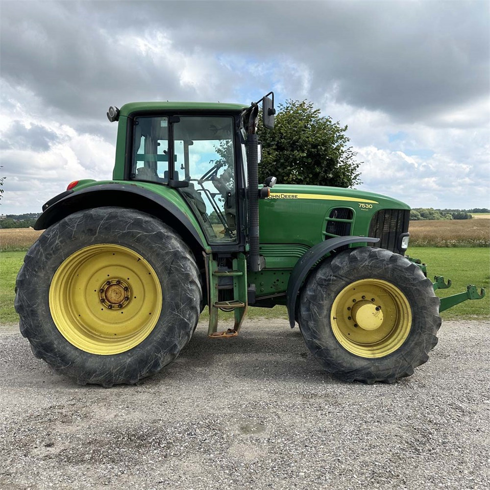 جرار John Deere 7530: صورة 9