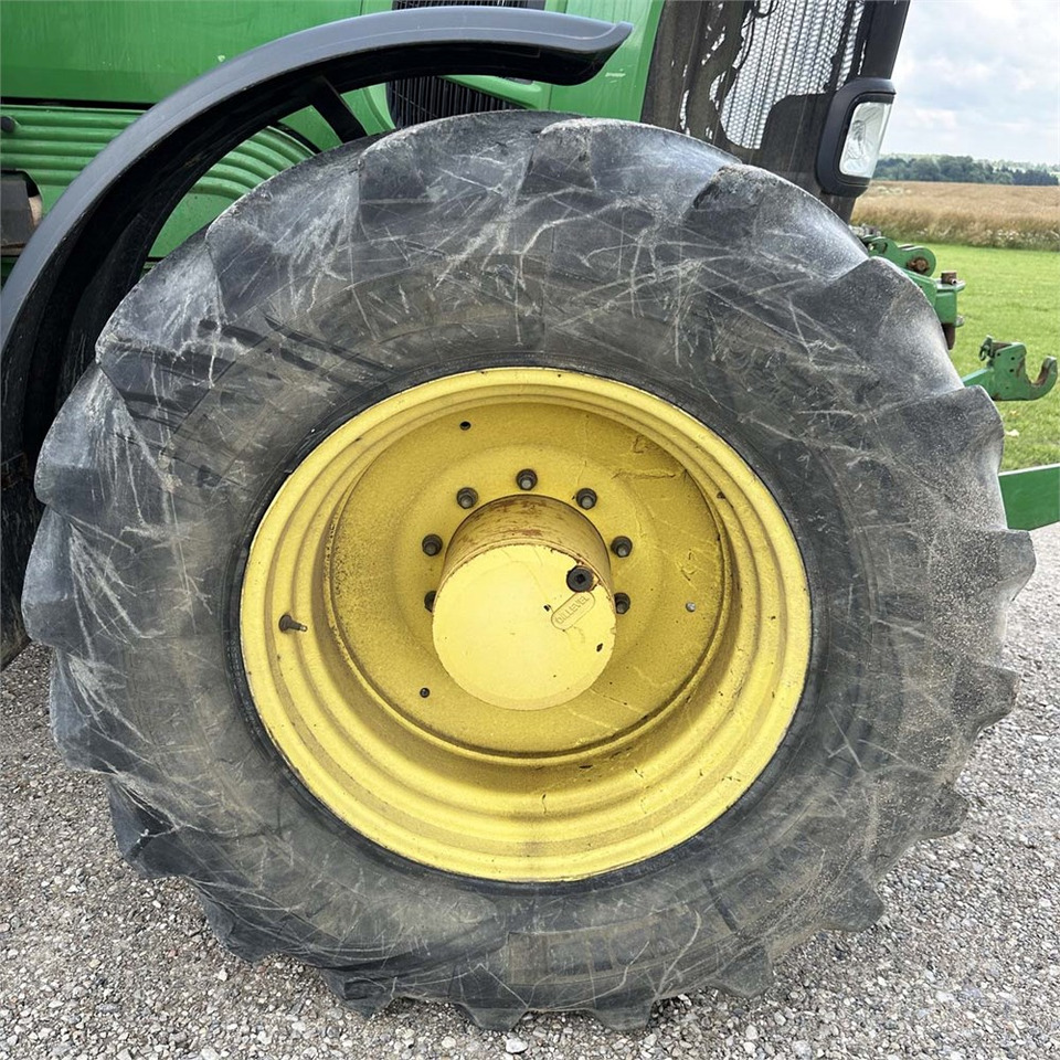 جرار John Deere 7530: صورة 46