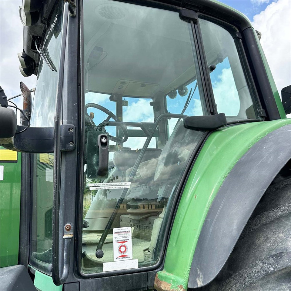 جرار John Deere 7530: صورة 10
