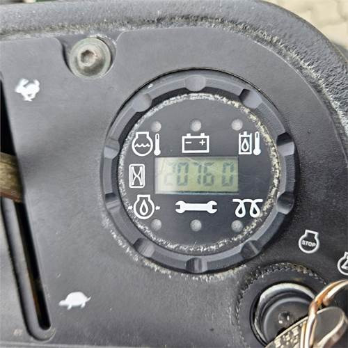 جزازة أعشاب الحدائق John Deere 7700 Precisioncut: صورة 11