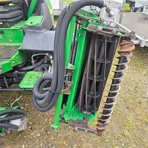 جزازة أعشاب الحدائق John Deere 7700 Precisioncut: صورة 17