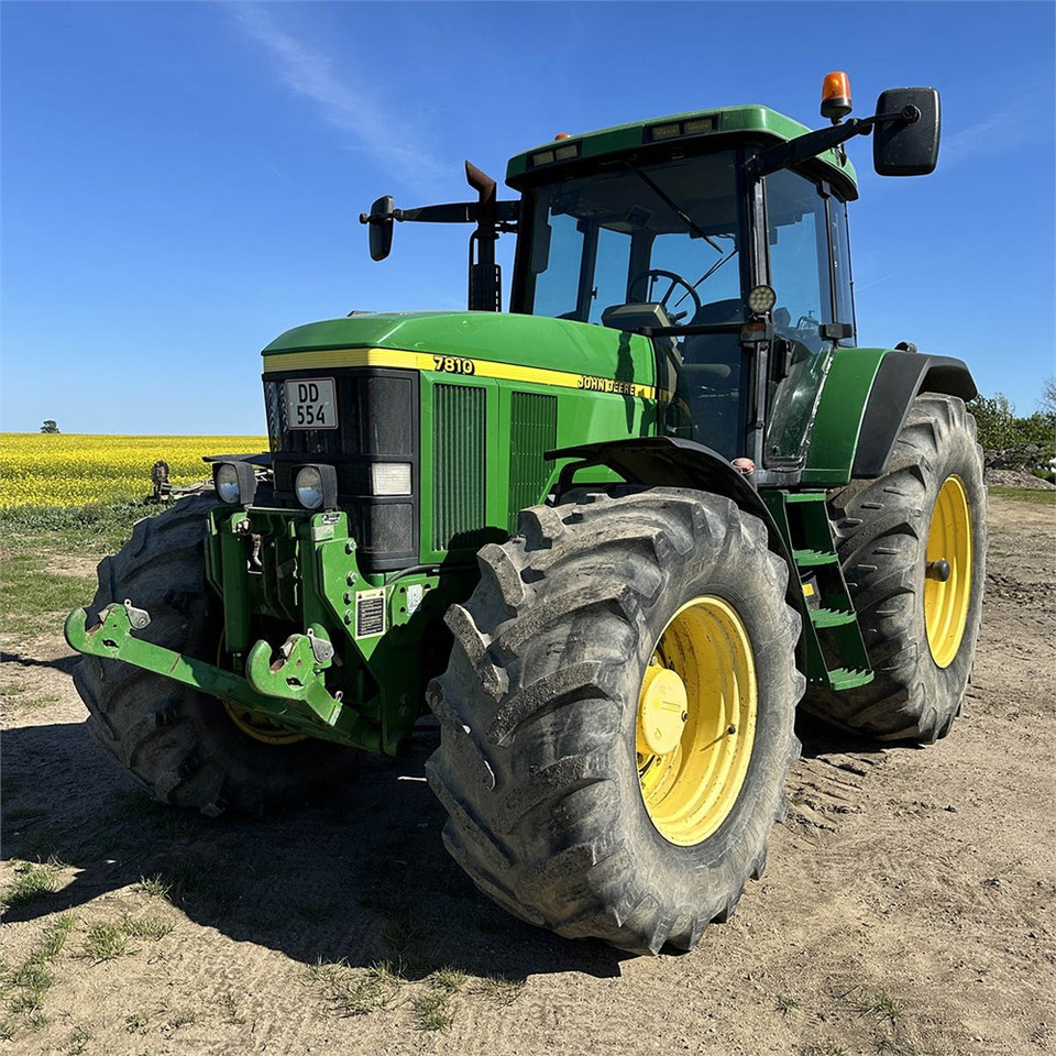 John Deere 7810 - جرار: صورة 2 John Deere 7810 - جرار: صورة 2