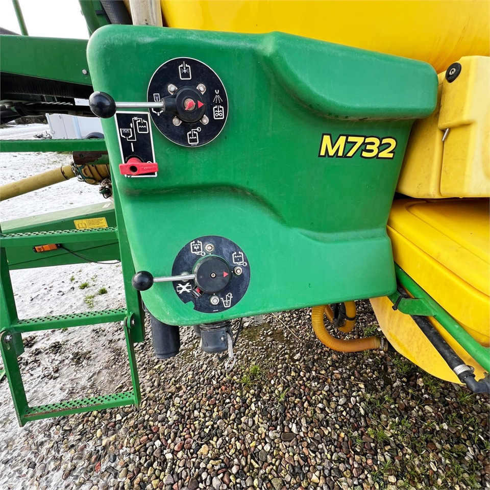 آلة John Deere M732: صورة 6