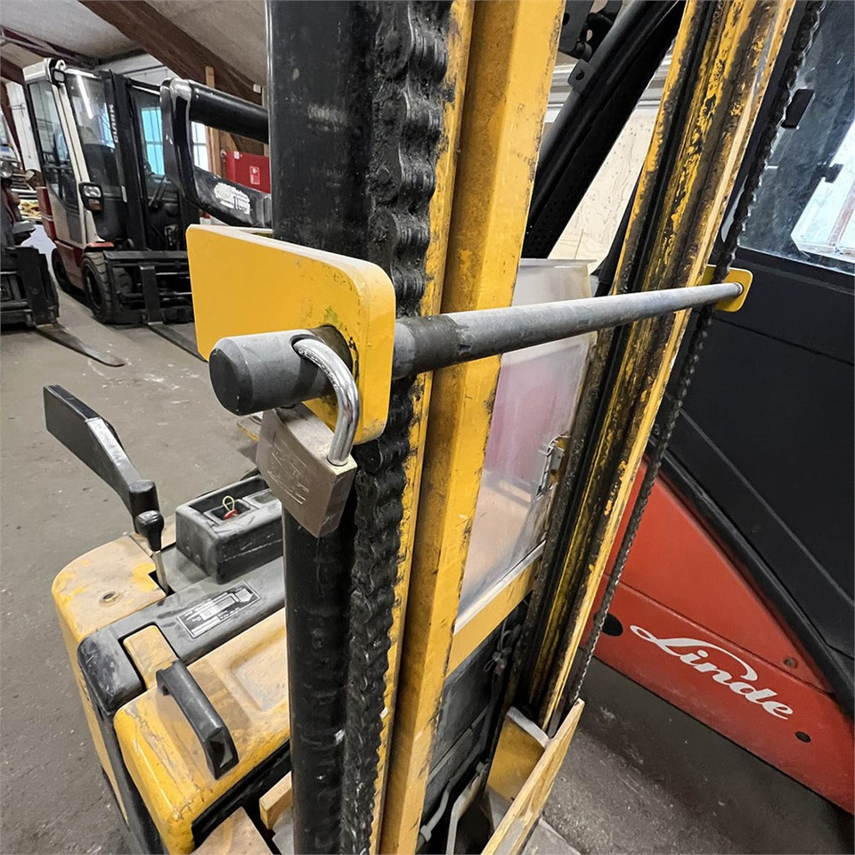 شاحنة باليت Jungheinrich Hawker Perfect Plus 3 PzB 300: صورة 11 شاحنة باليت Jungheinrich Hawker Perfect Plus 3 PzB 300: صورة 11