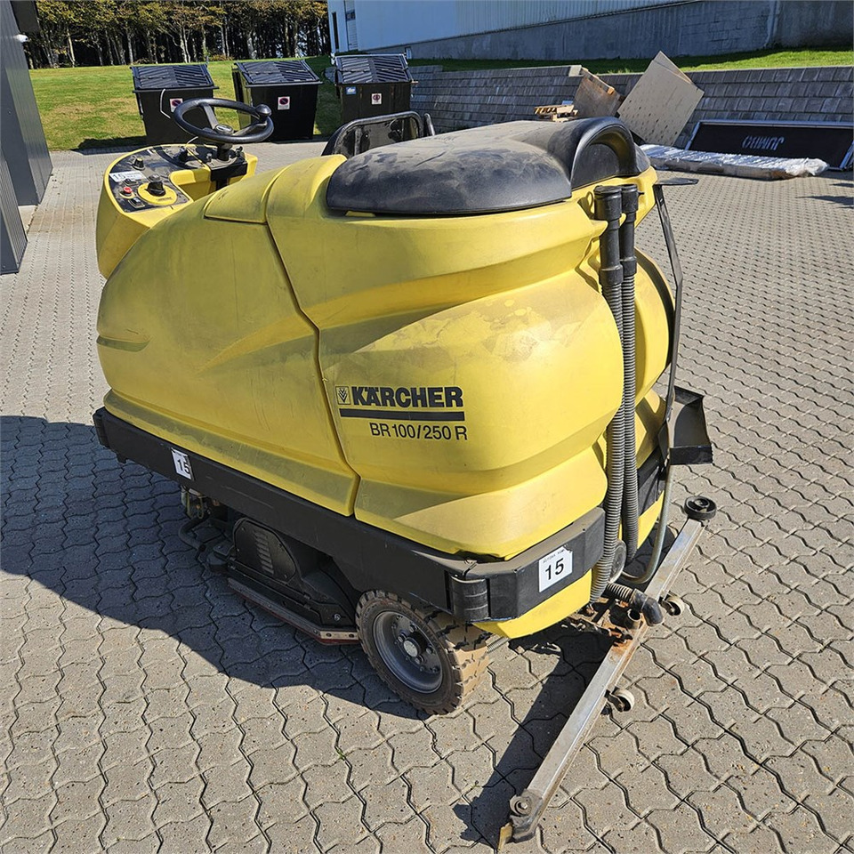 Kärcher BR 100/250 R BP PAC - ماكينة تنظيف: صورة 3 Kärcher BR 100/250 R BP PAC - ماكينة تنظيف: صورة 3