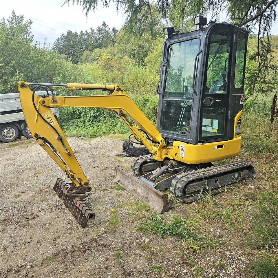 Komatsu PC16 R-3HS - حفارة مُصَّغرة: صورة 1 Komatsu PC16 R-3HS - حفارة مُصَّغرة: صورة 1