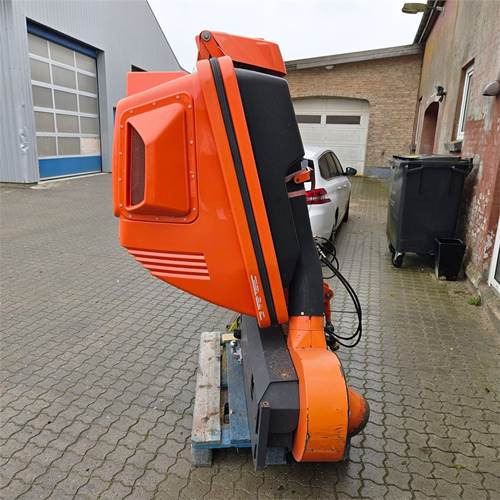 Kubota Græsopsamler - معدات الحدائق: صورة 5 Kubota Græsopsamler - معدات الحدائق: صورة 5